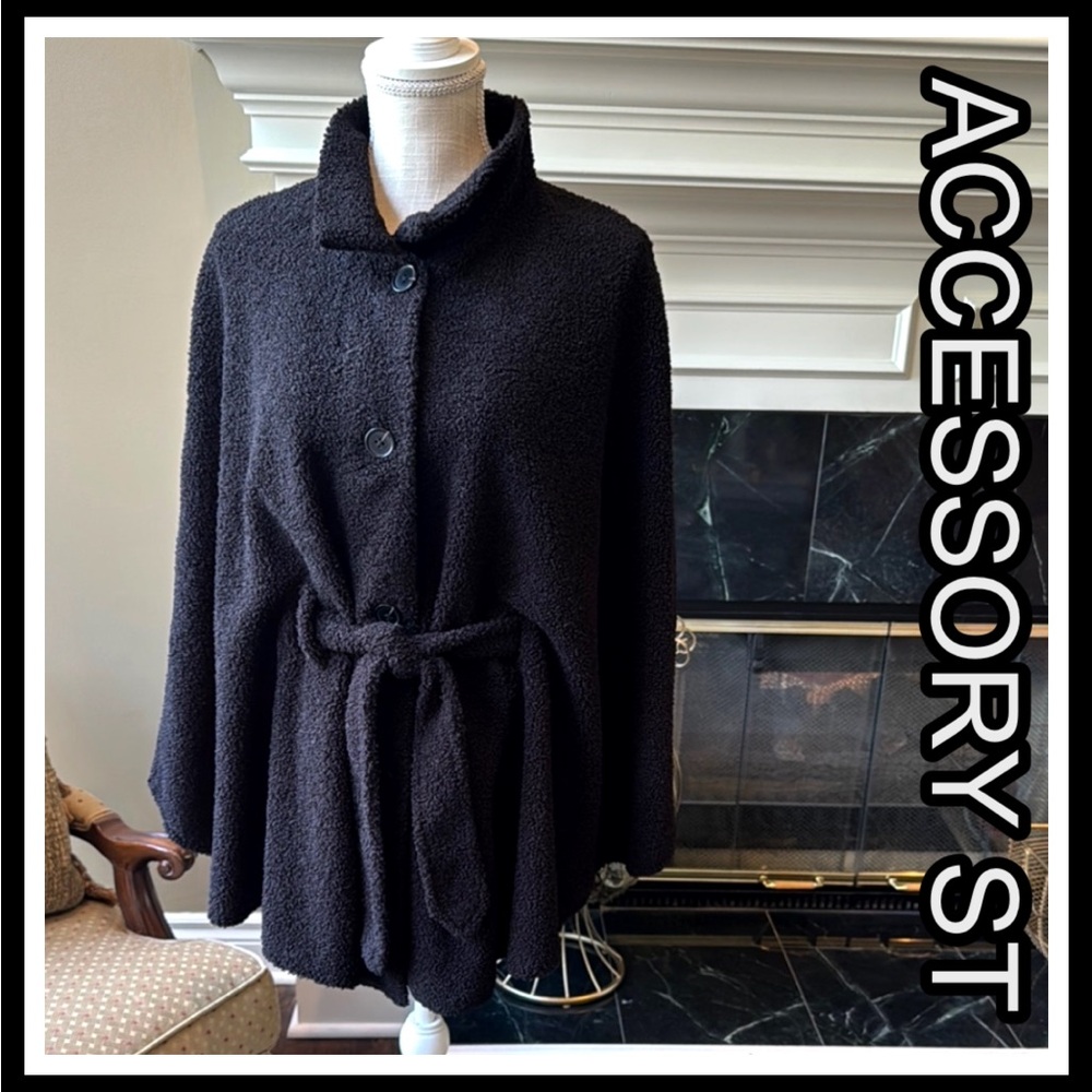 Accessory St. Women's - Sz OS - Black Textured Sweater Belted Cape Coat